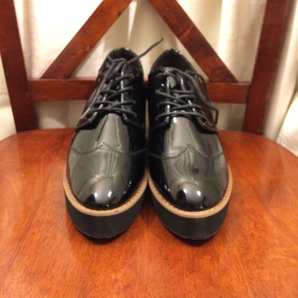 size 6 **NEW** betani Black Patent shoes - Picture 4 of 7